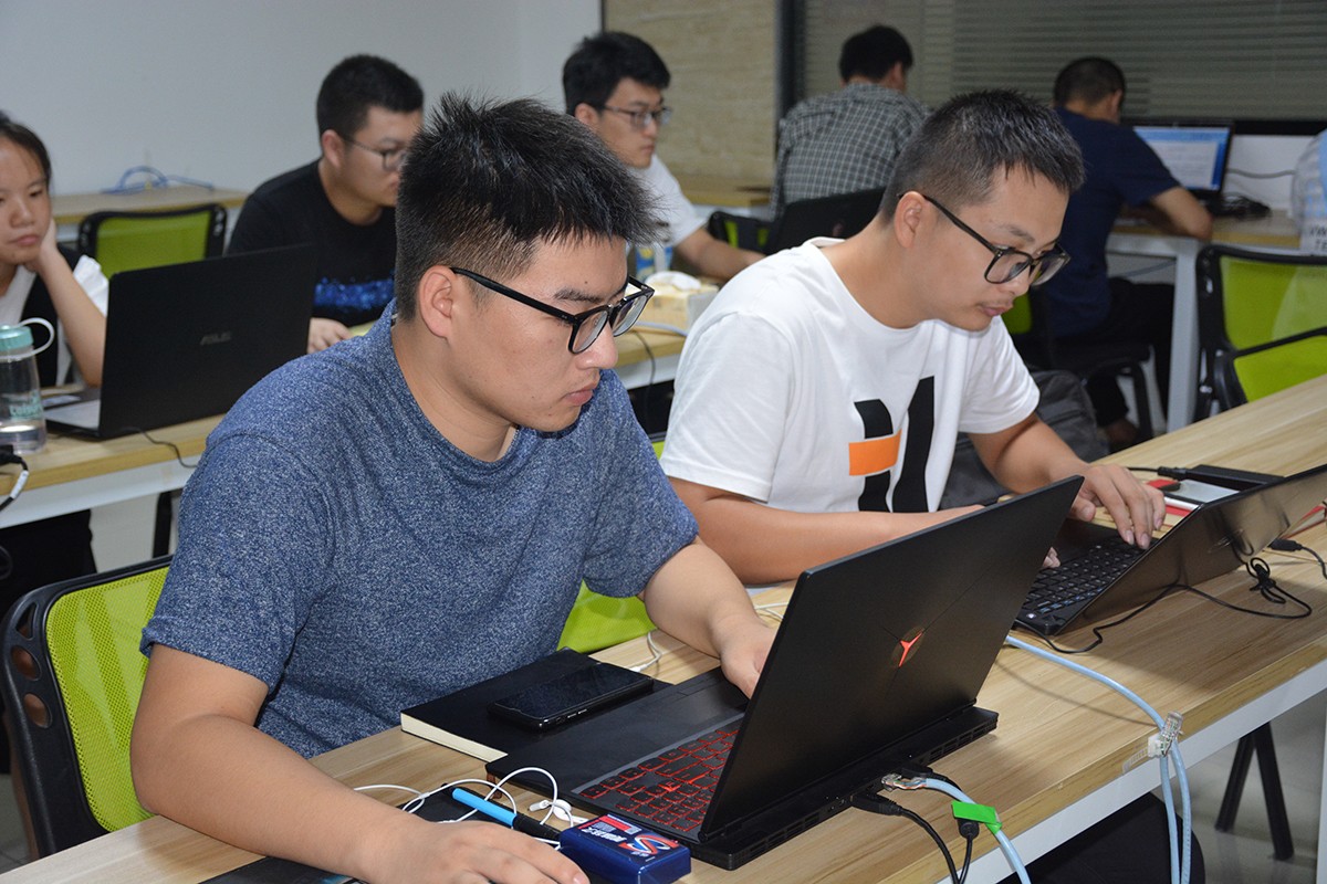 南通Web前端培訓(xùn) 常用HTML5網(wǎng)頁制作軟件與設(shè)計制作實踐